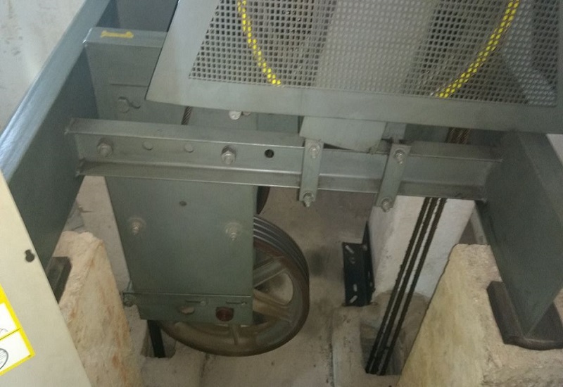 Conserto de elevadores escadas rolantes e esteiras rolantes industriais
